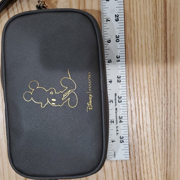 PANDORA DISNEY Limited Edition Mickey Mouse Grey Zipper Crossbody Bag 2018 - Picture 8 of 9